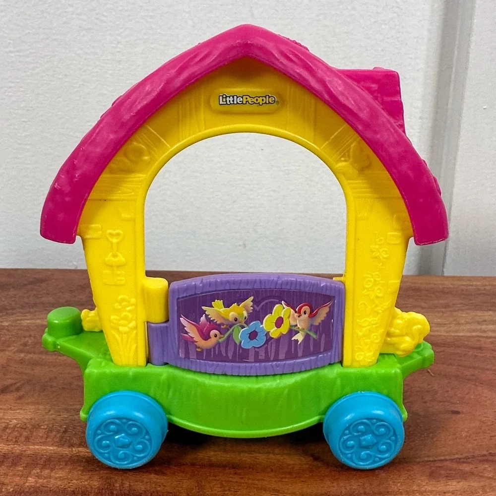 Fisher Price Little‎ People Toy Wagon Carriage Playset Kids Toddler Toy